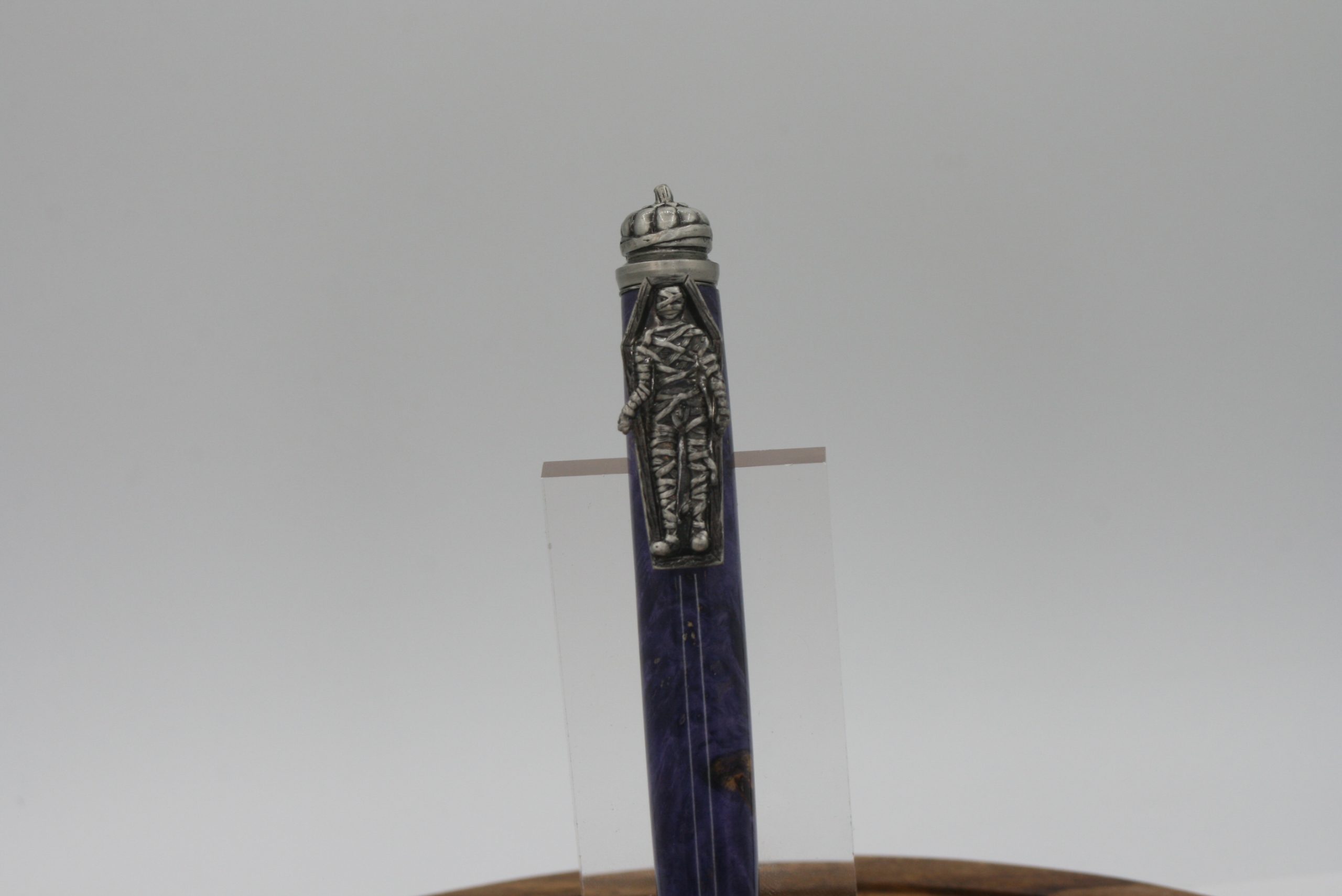 Haunted Halloween Twist Pen in Antique Pewter with Stabilized Box Elder – A Spooky, Stylish Writing Treasure - Image 5